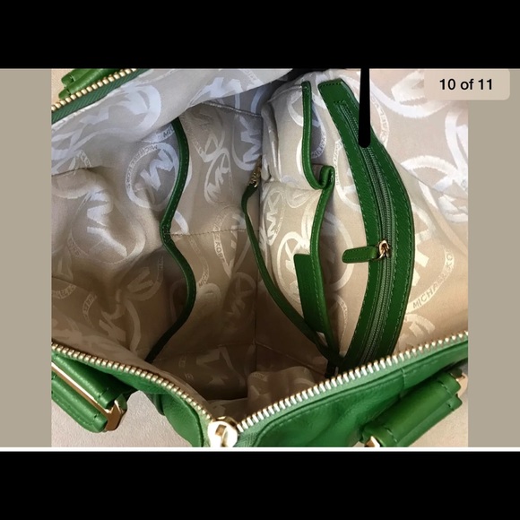 Michael Kors Hand Bag - Picture 5 of 8